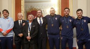 Kujtim Morina, Boris Durlen, Marinko Mavrović, Tomislav Tomašević, Ante Piplica, Nikola Gudasić i Kristian Čekol