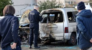 Izgorjela tri automobila u Splitu - 5