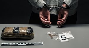 Uhićenje zbog droge, ilustracija