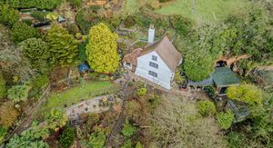 Kamena kuća u Wolverleyu, Velika Britanija - 1