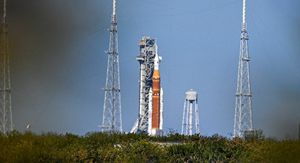 NASA-ina SLS raketa na lansirnoj rampi