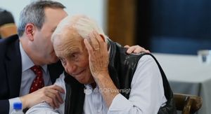 Les Wexner i njegov odvjetnik