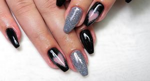 Imate umjetne nokte? Ova česta greška može dovesti do gljivične infekcije