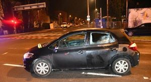 Divljao autom po Zagrebu pa se zabio u policijsko vozilo - 1