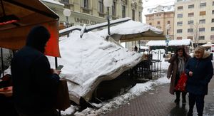 Tenda u kafiću u Bogovićevoj urušila se pod težinom snijega