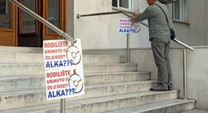 Zatvaranje rodilišta u Sinju 2011. godine