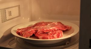 8 namirnica koje nikad ne biste trebali stavljati u mikrovalnu pećnicu