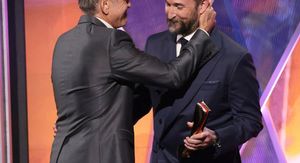 George Clooney i Noah Wyle na dodjeli nagrara organizacije AARP