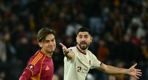 Dybala i Martin Erlić