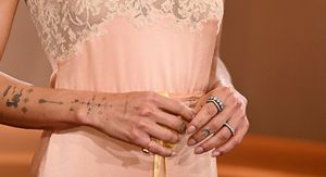 Manikura Zoe Kravitz na dodjeli Zlatnih globusa