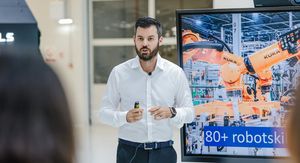 Saudijski Ceer priprema automobil ludog dizajna s Rimčevim pogonom. Objavljene prve fotografije