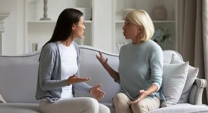 Zašto se uz roditelje ponašate kao dijete – čak i ako ste uspješna odrasla osoba?