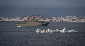 Danski brod kod Grenlanda