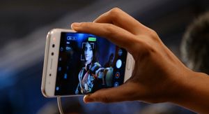 Asusov smartphone, ilustracija