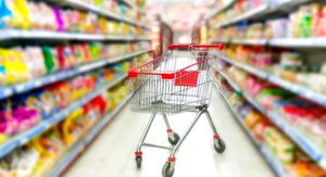 Prazna kolica u supermarketu