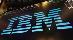Dionice IBM-a potonule su 25 % u najgorem danu u povijesti tvrtke. Evo zašto