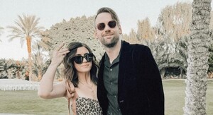 Caleb Shomo sa suprugom