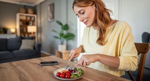 5 jednostavnih navika nakon večere koje će vam pomoći sniziti razinu kolesterola