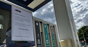 Benzinska crpka, Velika Mlaka