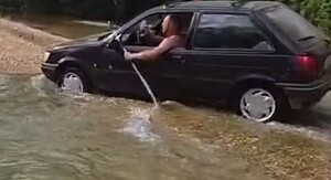 Auto na veslanje