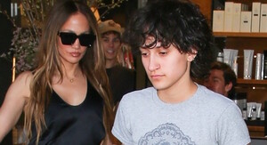 Jennifer Lopez i Emme Muñiz - 1