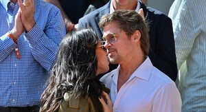 Brad Pitt i Ines de Ramon - 1