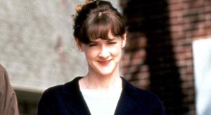 Joan Cusack - 5