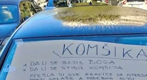 Poruka na autu