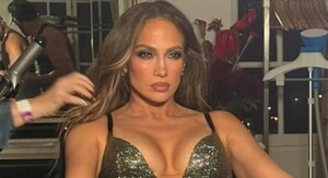 Jennifer Lopez - 5