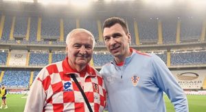 Mile Petković i Mario Mandžukić
