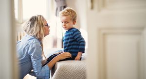 Jeste li čuli za “nježno roditeljstvo”? Psihologinja otkriva što ne valja s ovim pristupom
