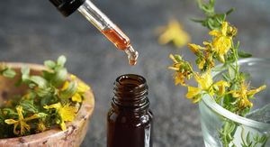 Kantarion za sinuse: Zašto ga sve više ljudi koristi umjesto klasičnih kapi za nos?