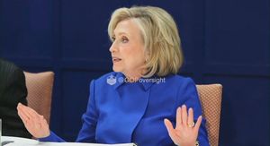 Hillary Clinton gotovo otišla sa saslušanja o Epsteinu