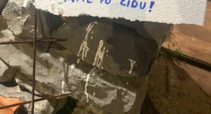 Neobične mrlje i bizarna poruka prolaznicima u Dalmaciji