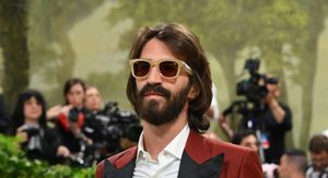 Nasljednik “kralja naočala” želi isplatiti obitelj i preuzeti carstvo vrijedno 100 milijardi eura