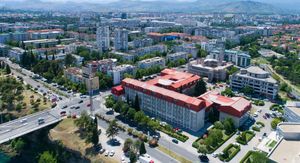 Nama susjedna zemlja postaje “pokusni kunić” EU-a kako se ne bi pretvorila u novu Mađarsku