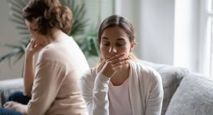 Sve više odrasle djece prekida kontakt s roditeljima: Psiholozi otkrivaju 3 najčešća razloga