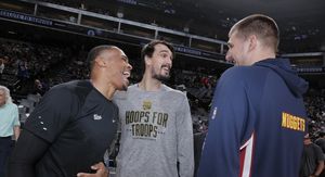 Dario Šarić i Nikola Jokić