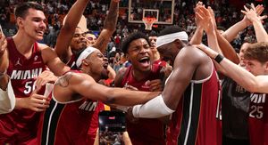 Bam Adebayo sa suigračima