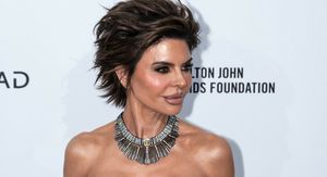 Lisa Rinna - 9