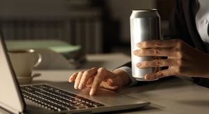 Slučajevi trovanja ovim vitaminom porasli 40 % – krivi su dodaci i energetska pića