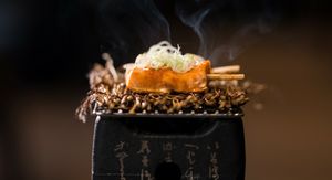 Ražnjići od lososa u spicy hoisin umaku