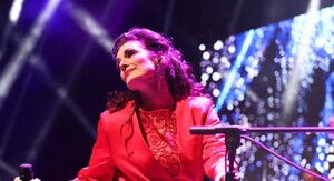 Doris Dragović - 5