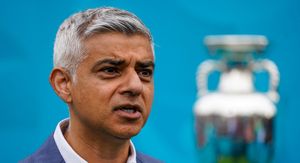 Londonski gradonačelnik otkrio zašto bi građani trebali navijati za West Ham umjesto za Tottenham