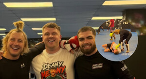 Influencer Dean Alex na treningu s Paddyjem Pimblettom