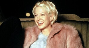 Jenna Elfman - 2