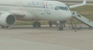 Avion sletio sa staze - 1
