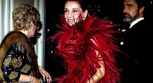 Audrey Hepburn u Givenchyjevoj haljini na dodjeli nagrada Lifetime Achievement Awards 1988. godine