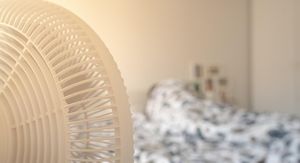 Spavanje s ventilatorom: Prednosti, nedostaci i smije li ventilator raditi cijelu noć?