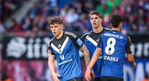 Vušković i suigrači iz HSV-a